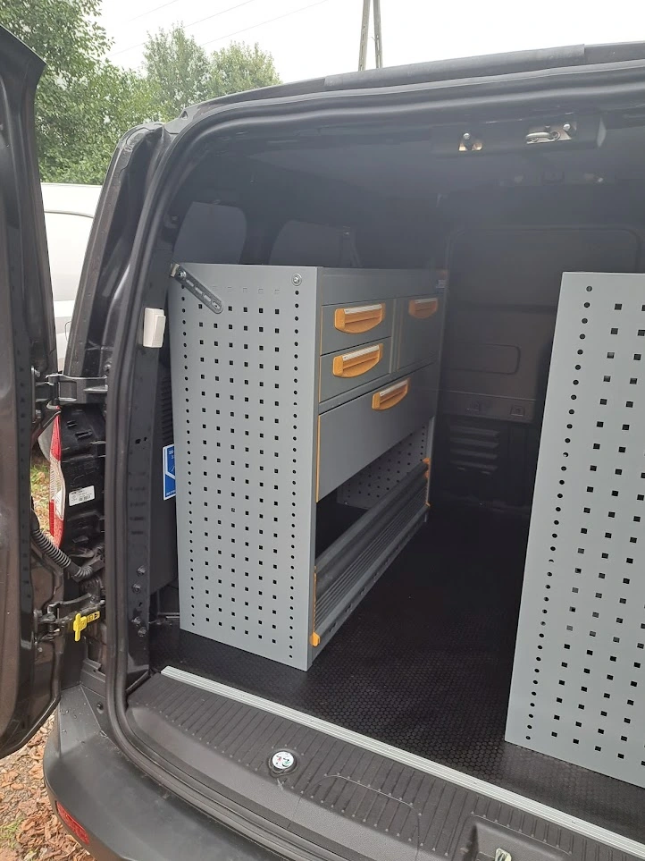 Zabudowy busów Domibud Kielce, Warszawa, Mazowsze.