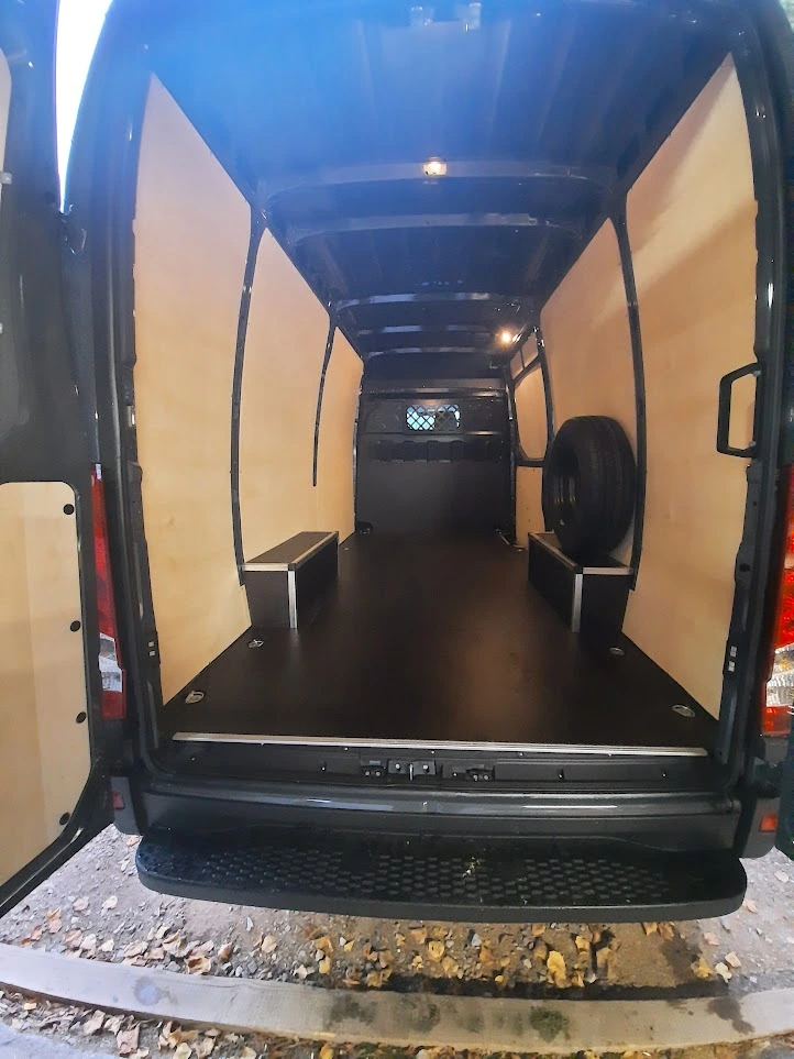 Zabudowy busów Domibud Kielce, Warszawa, Mazowsze.